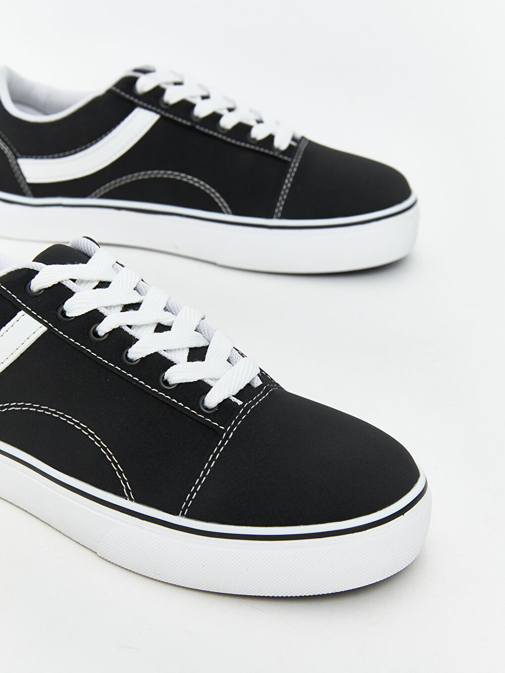 Siyah Bağcıklı Kadın Spor Ayakkabı-2