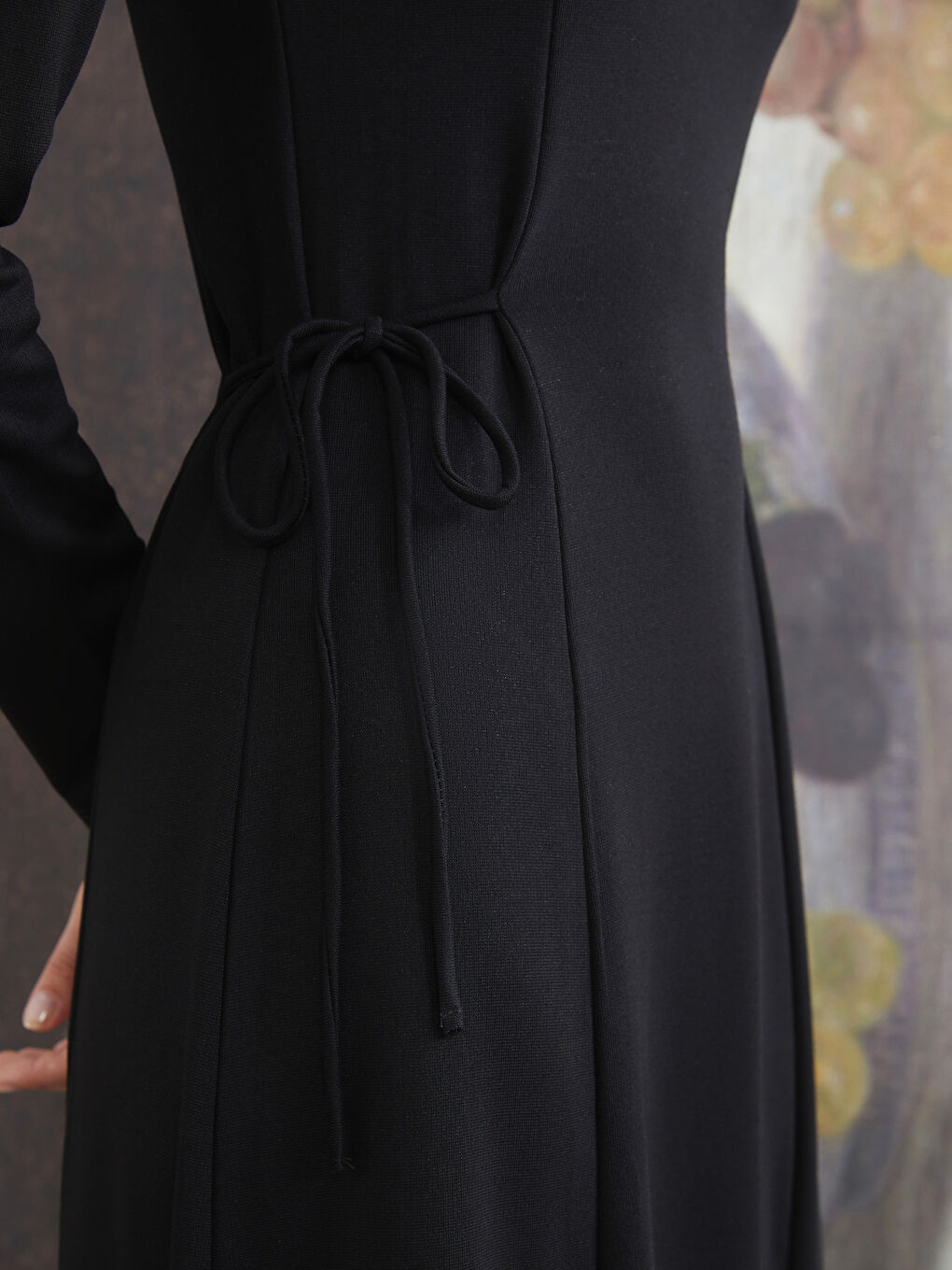 Siyah Gömlek Yaka Bağlama Detaylı Elbise-2