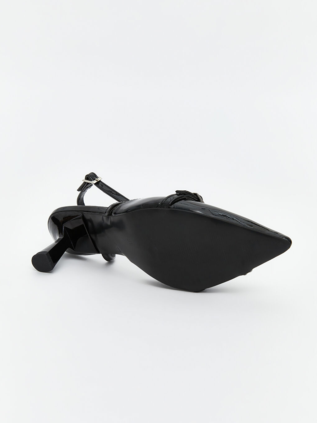 Siyah Sivri Burun Kadın Topuklu Ayakkabı-3