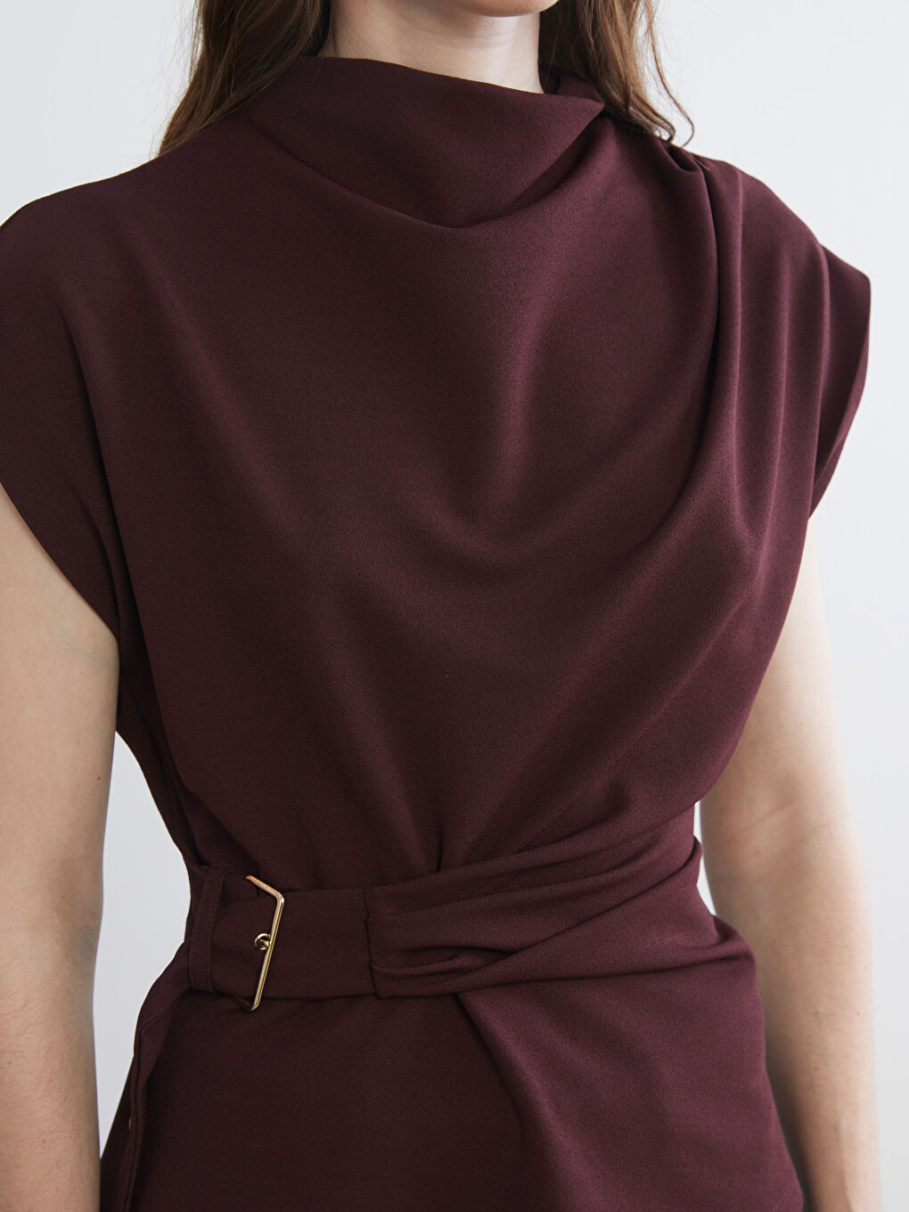 Mürdüm Dik Yaka Kemerli Bluz-6