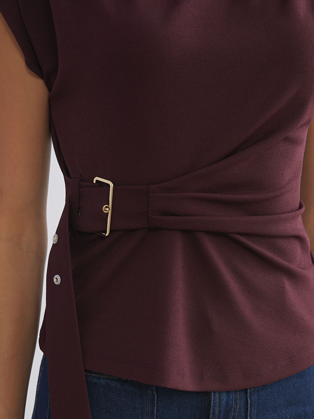 Mürdüm Dik Yaka Kemerli Bluz-5