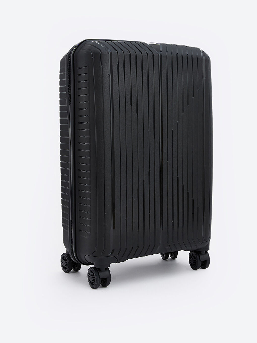 Siyah Kilit Detaylı Büyük Boy Valiz