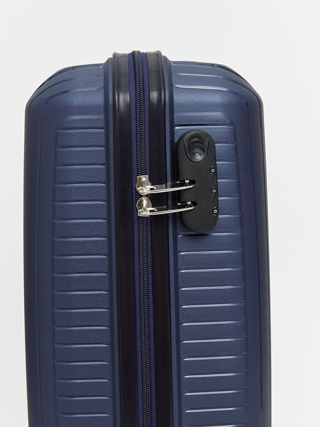 Large Suitcase with Lock Detail-2