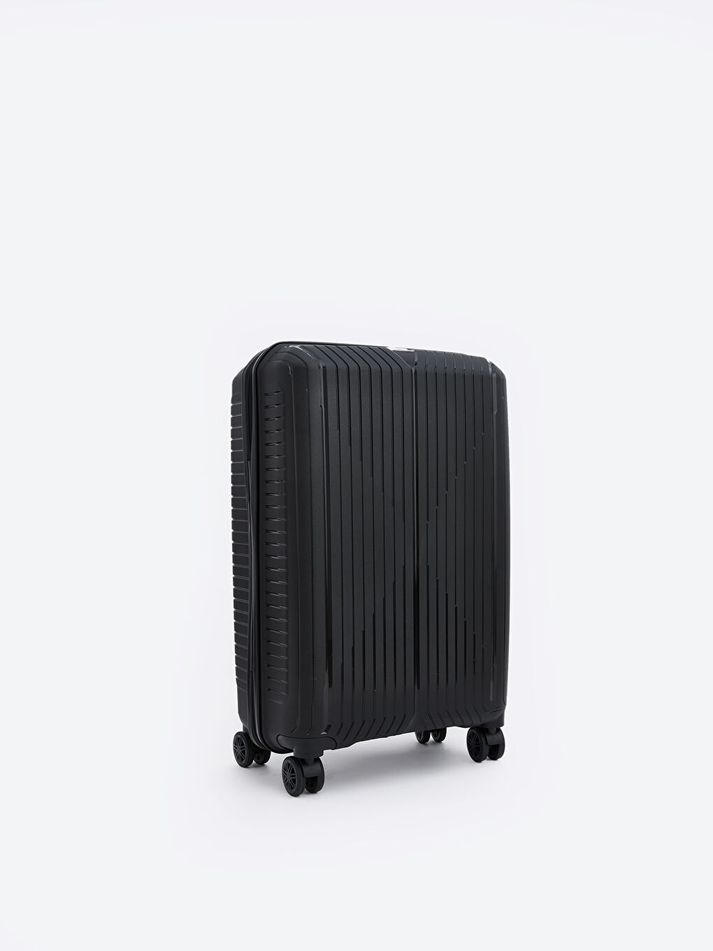 Siyah Kilit Detaylı Küçük Boy Valiz