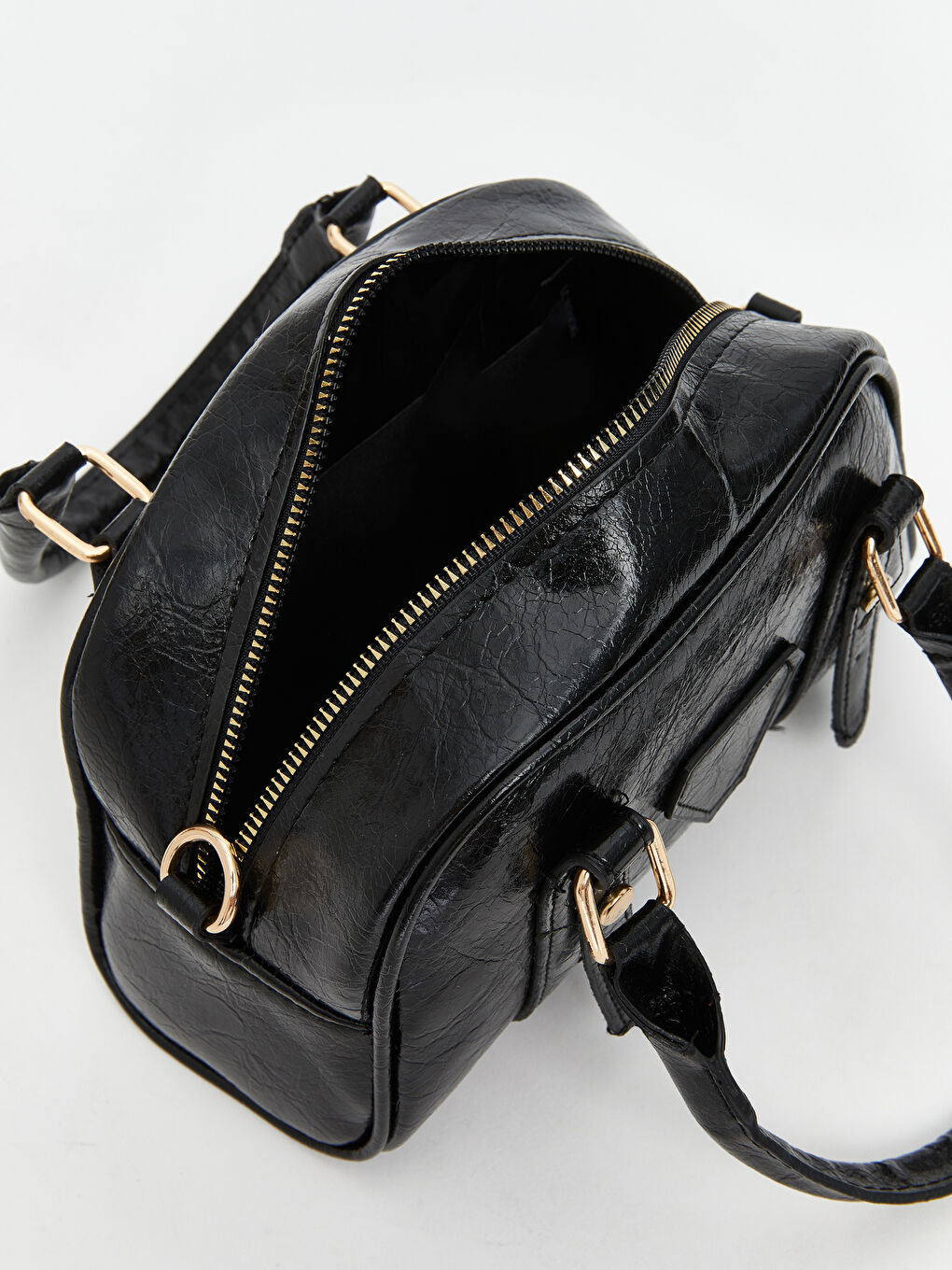 Siyah Deri Görünümlü Kadın Kol Çantası-2