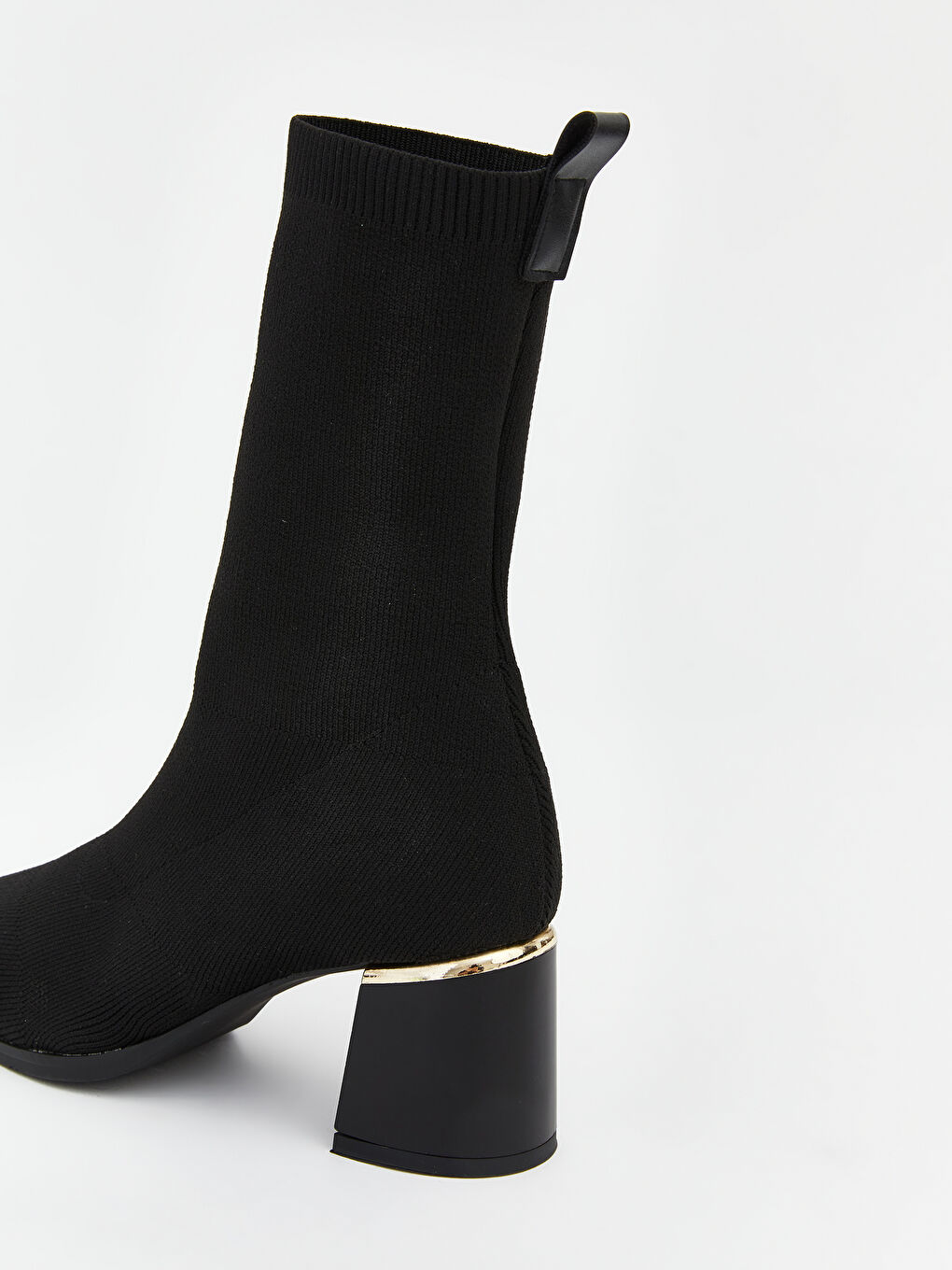 Siyah Süet Görünümlü Kadın Topuklu Bot-4