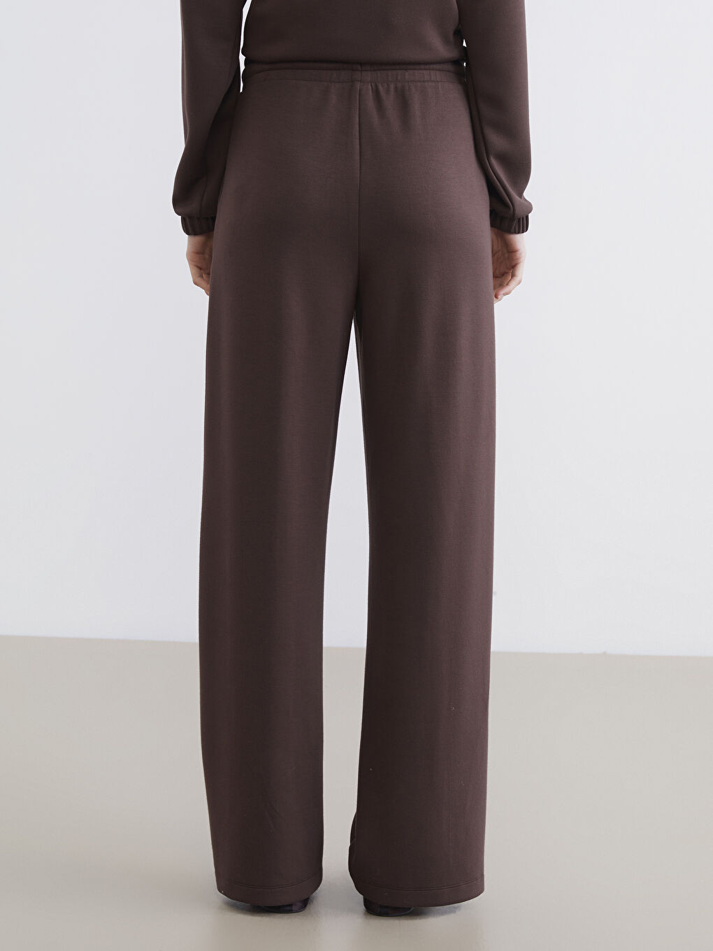 Elasticated Waist Wide Leg Women's Sweatpants-3