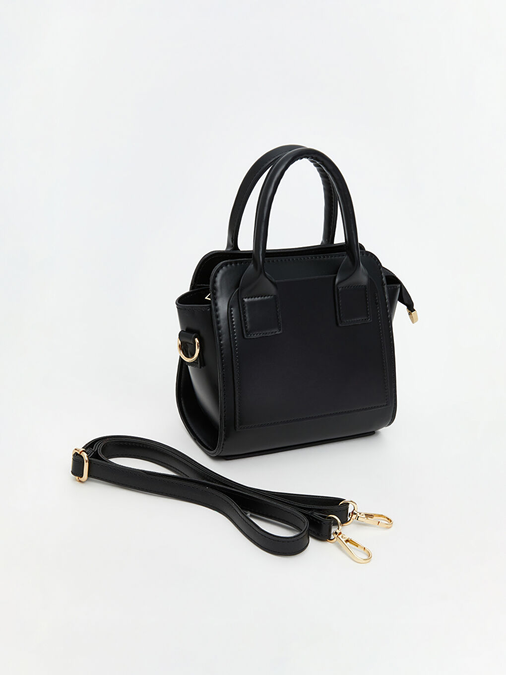 Siyah Deri Görünümlü Kadın Omuz Çantası-1