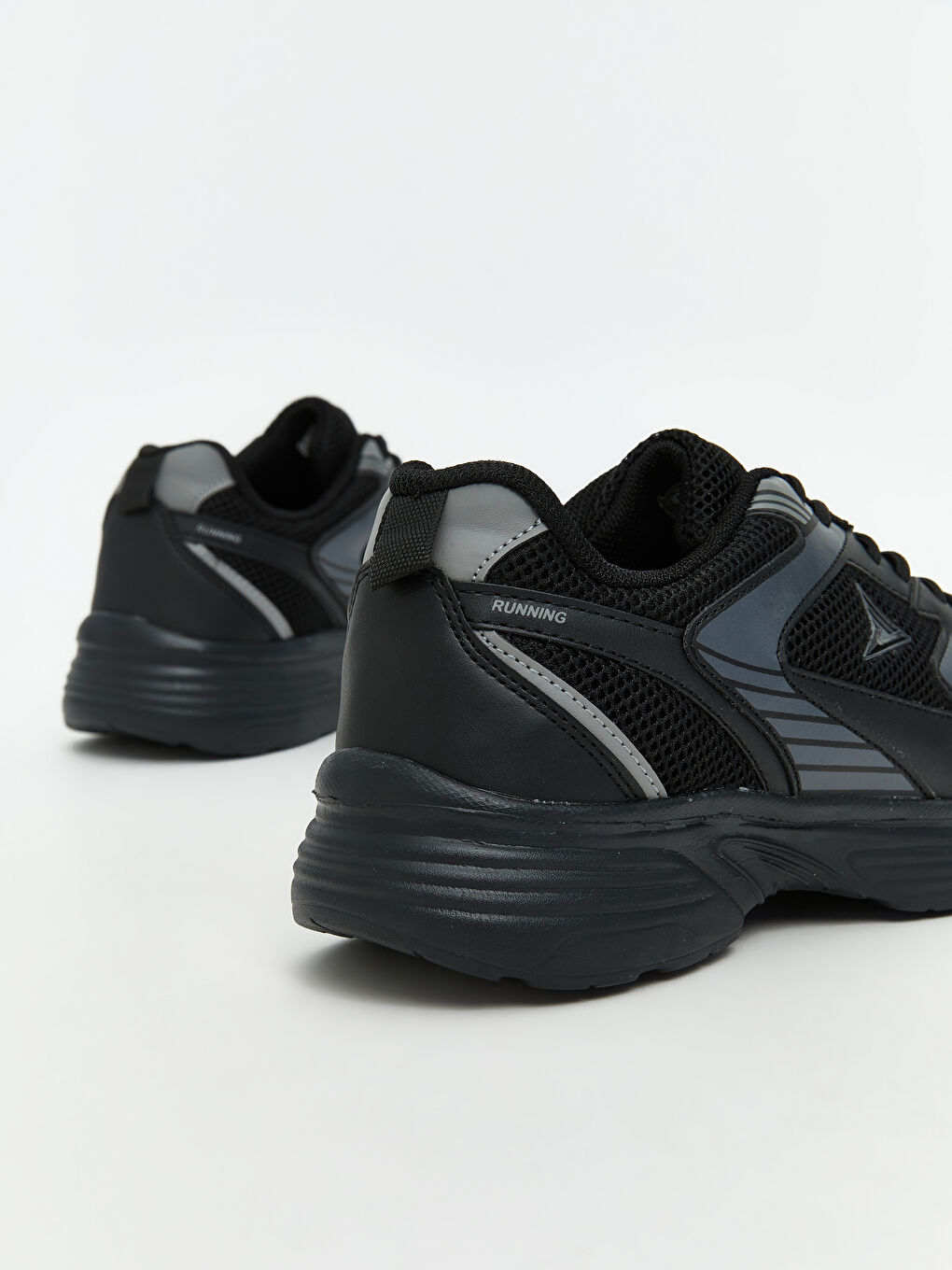 Siyah Bağcıklı Erkek Spor Ayakkabı-4