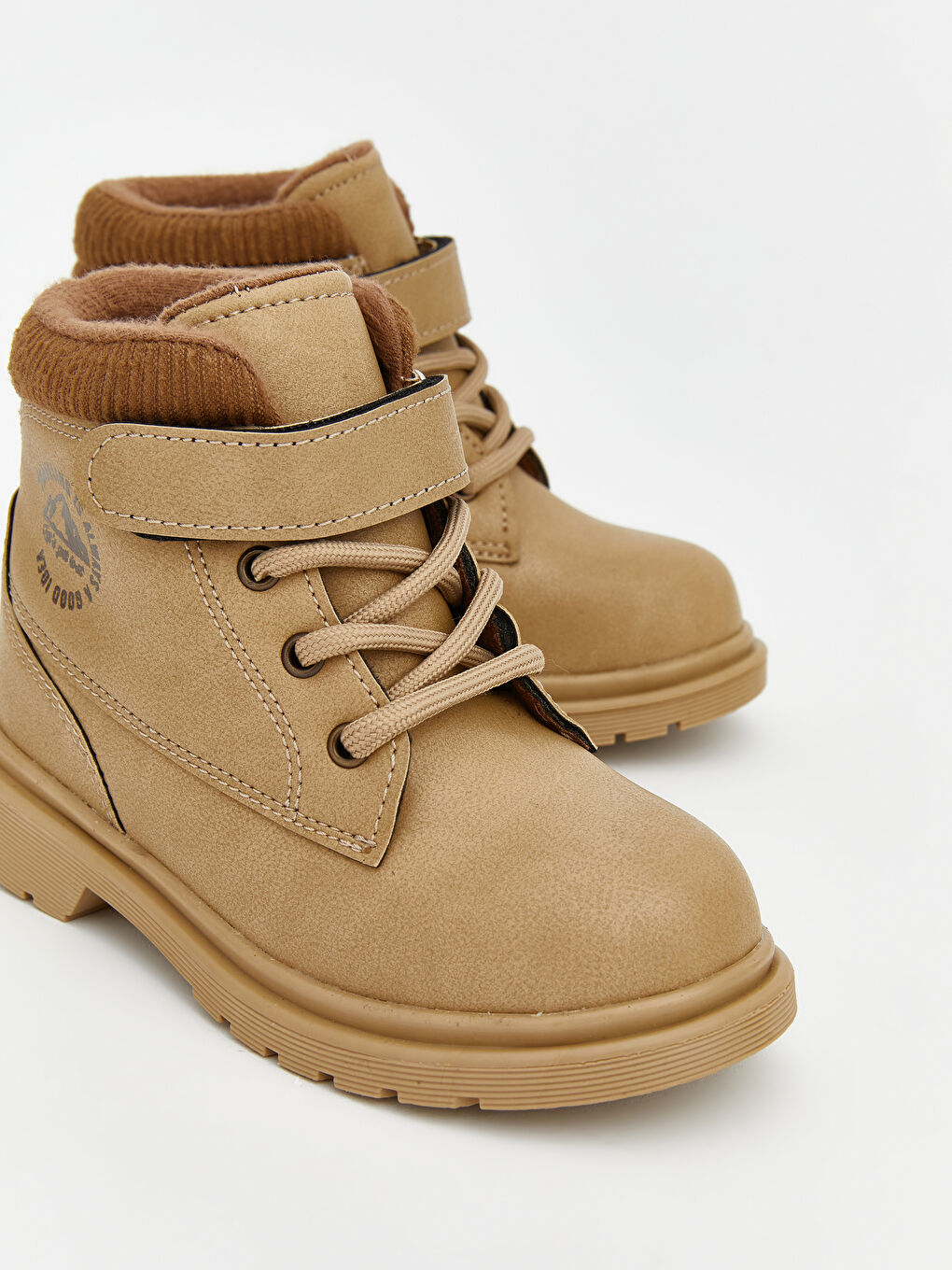 Kahverengi Bağcık ve Cırt Cırtlı Erkek Çocuk Bot-2