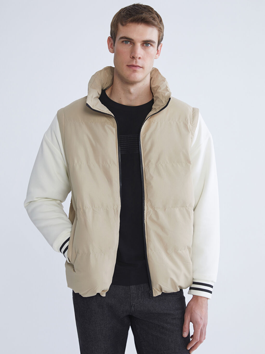 Bej Çıkarılabilir Kollu Erkek Şişme Mont