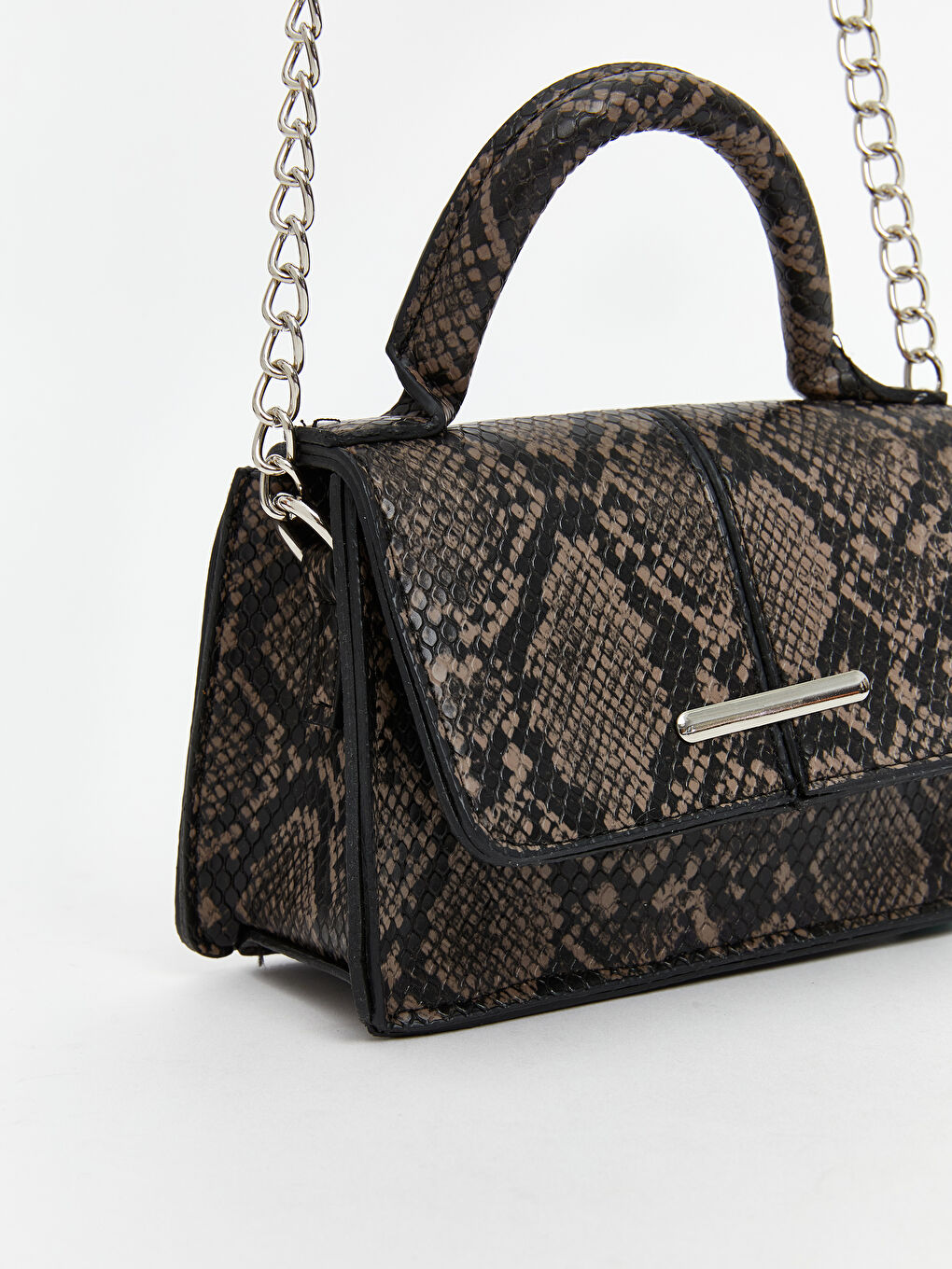 LCW ACCESSORIES Chain Detailed Women's Shoulder Bag -W5J749Z8-LQX
