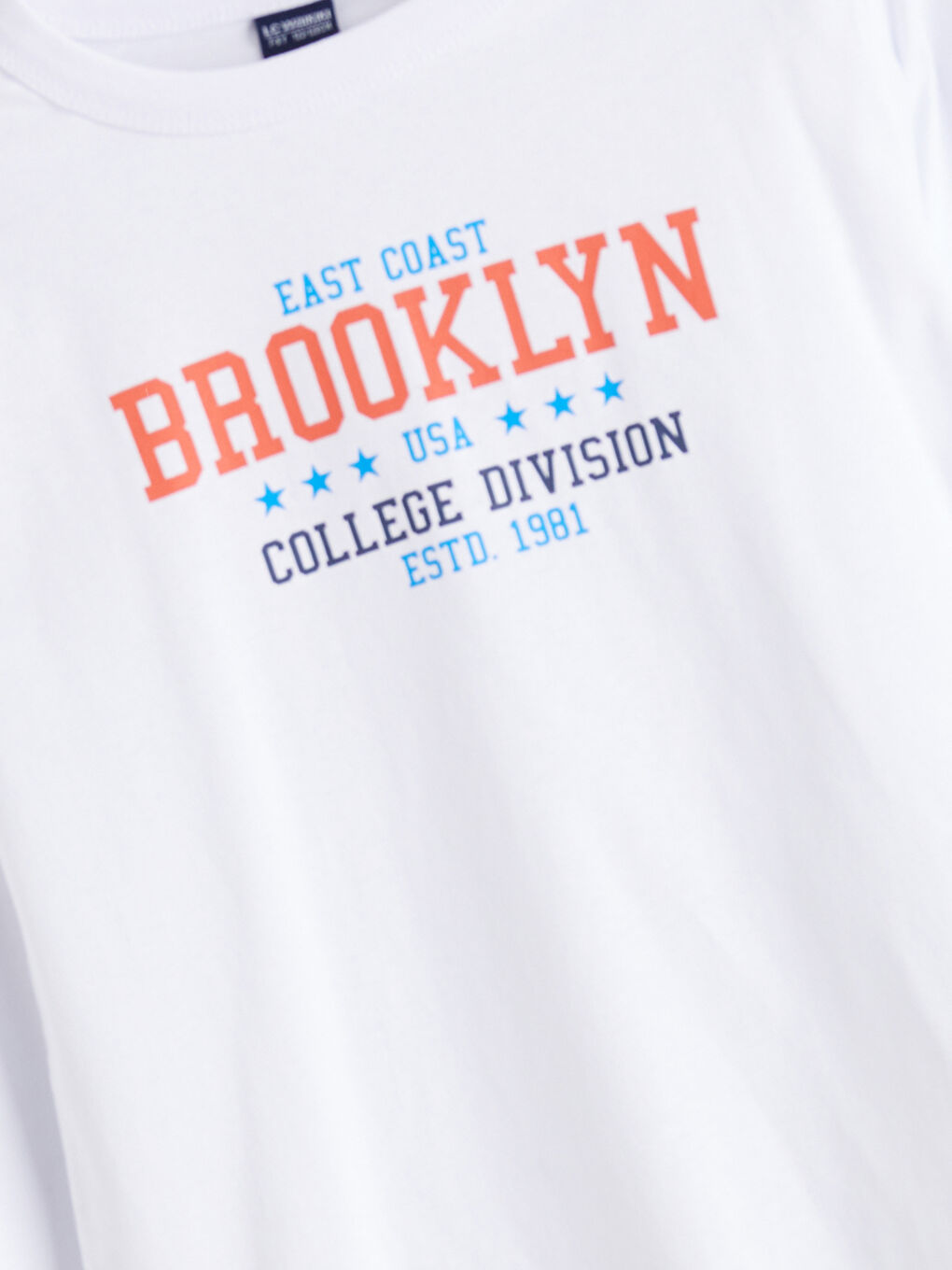 Beyaz Bisiklet Yaka Erkek Çocuk Tişört-1