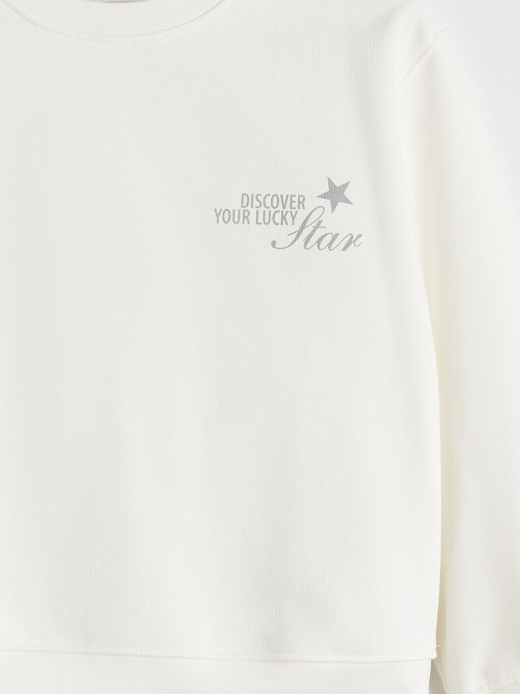 كنزة رياضية مطبوعة برقبة دائرية للبنات-3