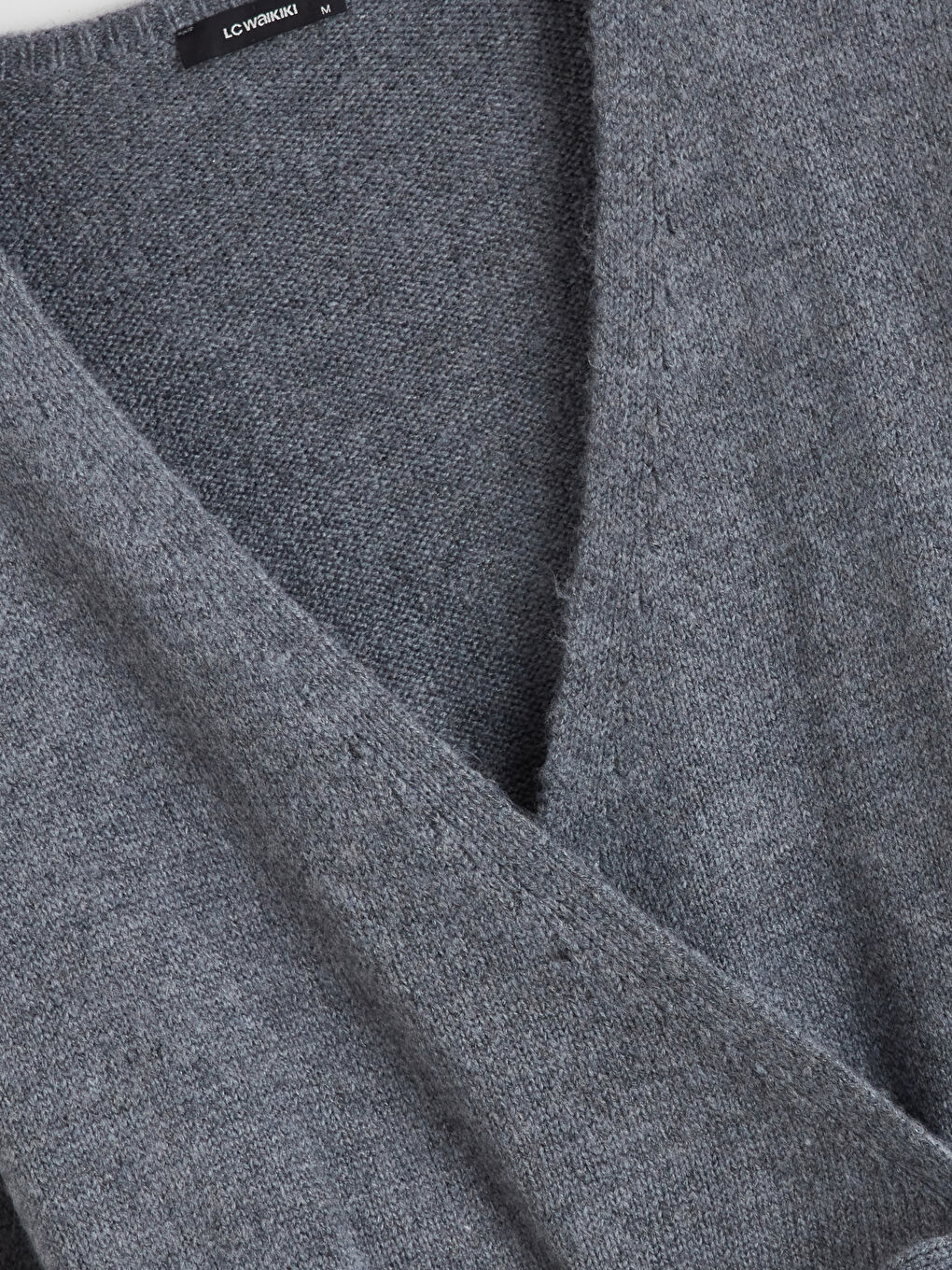 Gri Kruvaze Yaka Kadın Triko Kazak-5