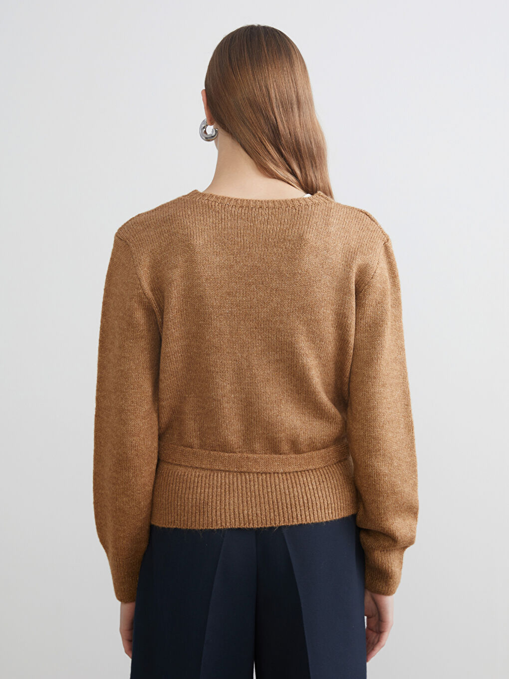 Kahverengi Kruvaze Yaka Kadın Triko Kazak-3