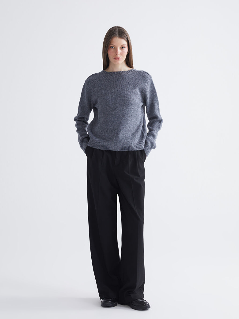 Gri Bağlamalı Yaka Fiyonklu Kadın Triko Hırka-1