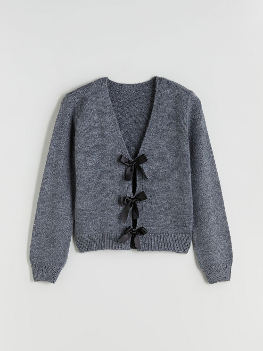 Gri Bağlamalı Yaka Fiyonklu Kadın Triko Hırka-5