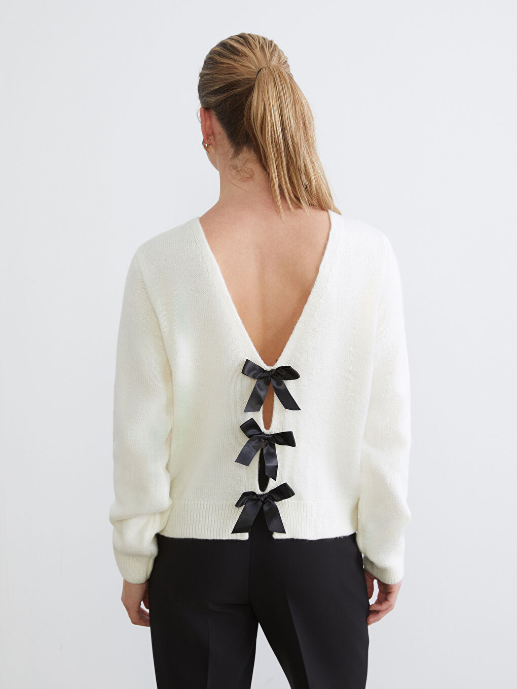 Ekru V Yaka Kadın Triko Hırka-6