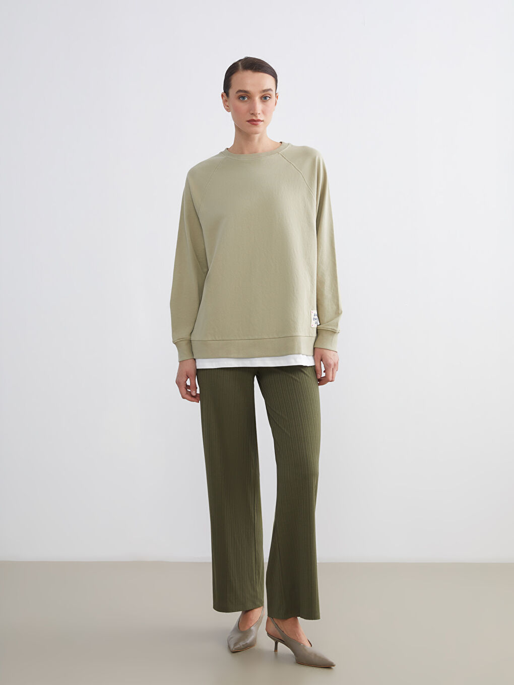 Crew Neck Oversize Women's Sweatshirt-1