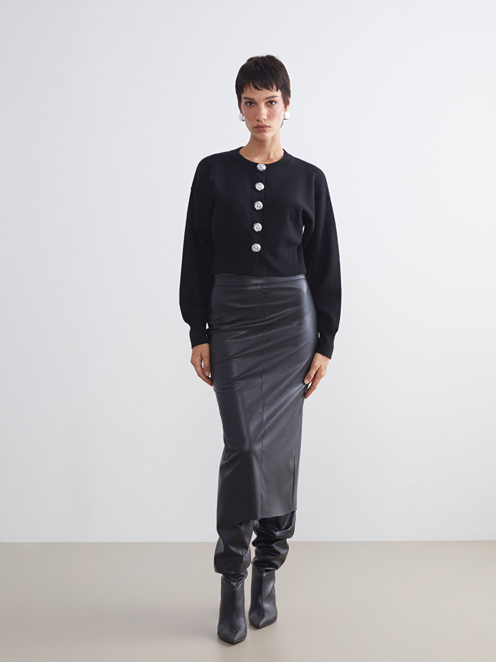 Crew Neck Women's Knitwear Cardigan-1