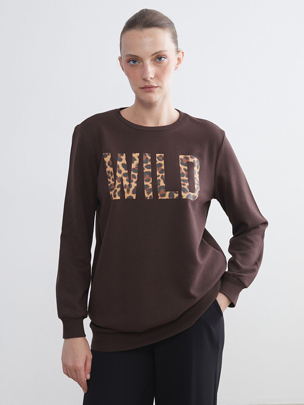 Kahverengi Bisiklet Yaka Leopar Desenli Kadın Sweatshirt Tunik