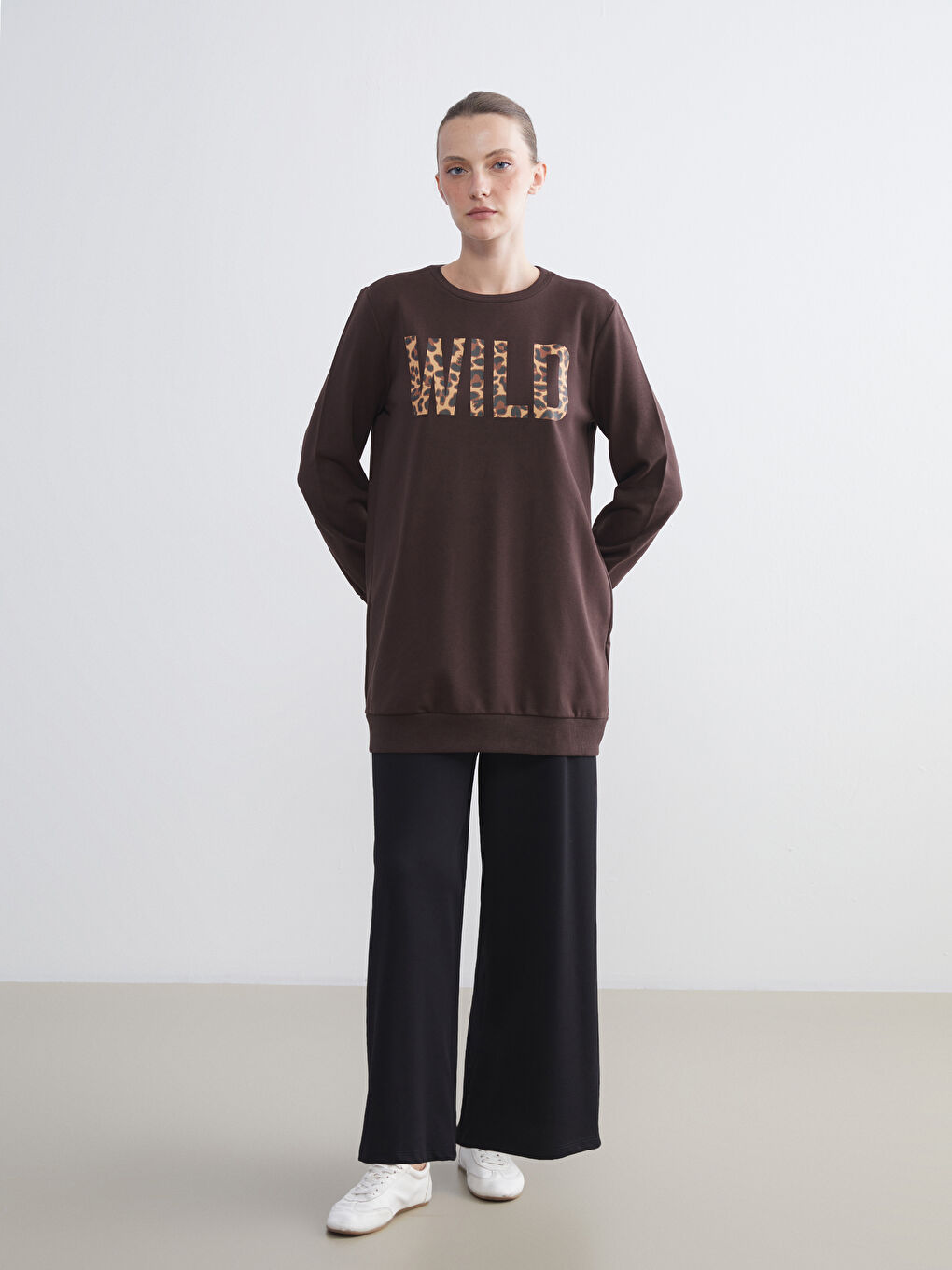 Kahverengi Bisiklet Yaka Leopar Desenli Kadın Sweatshirt Tunik-1