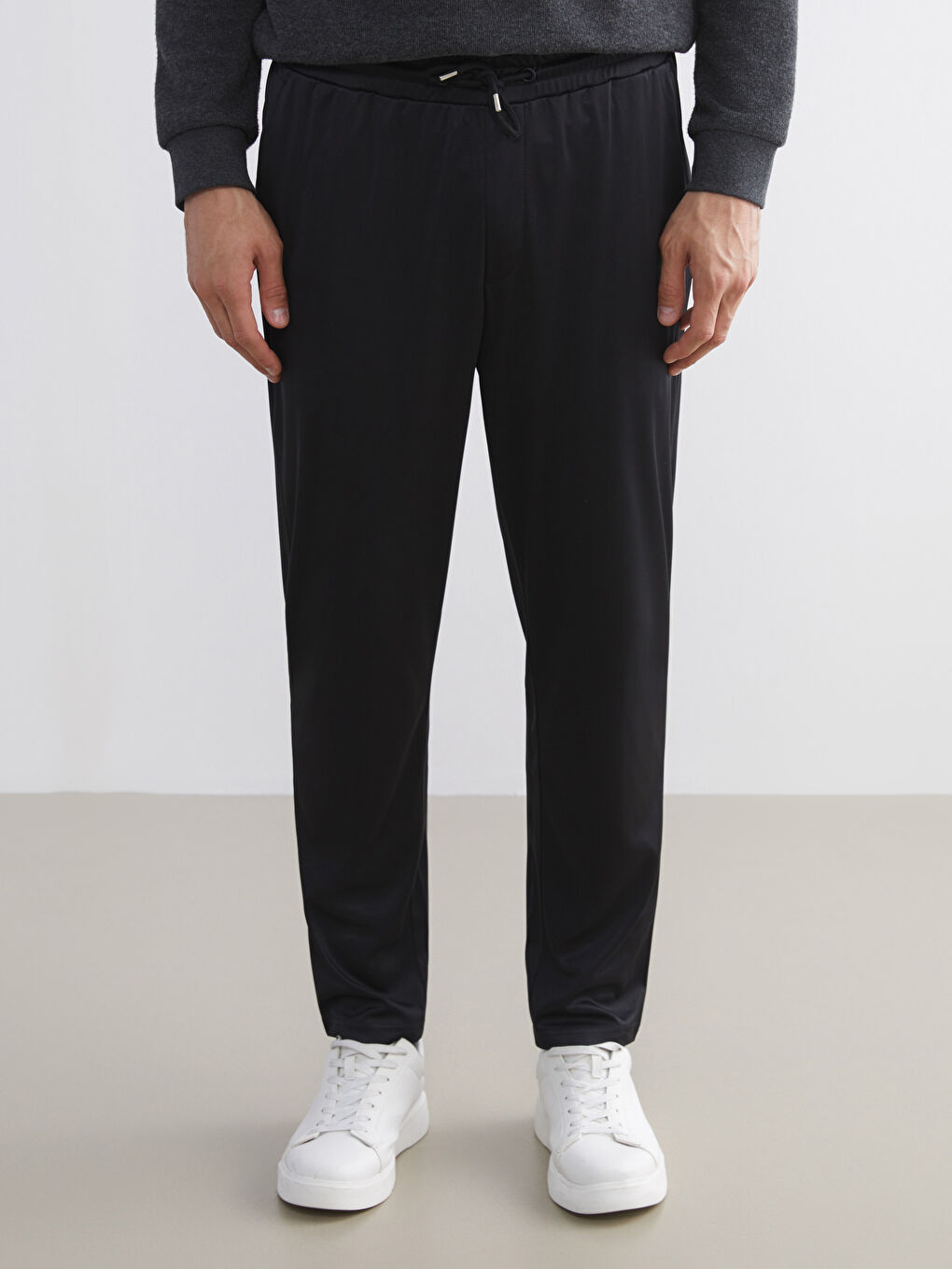 Standard Fit Men's Sweatpants-1