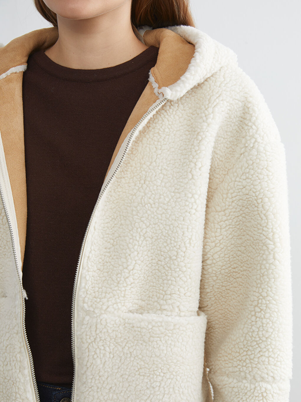 Kapüşonlu Kadın Pelüş Mont-2