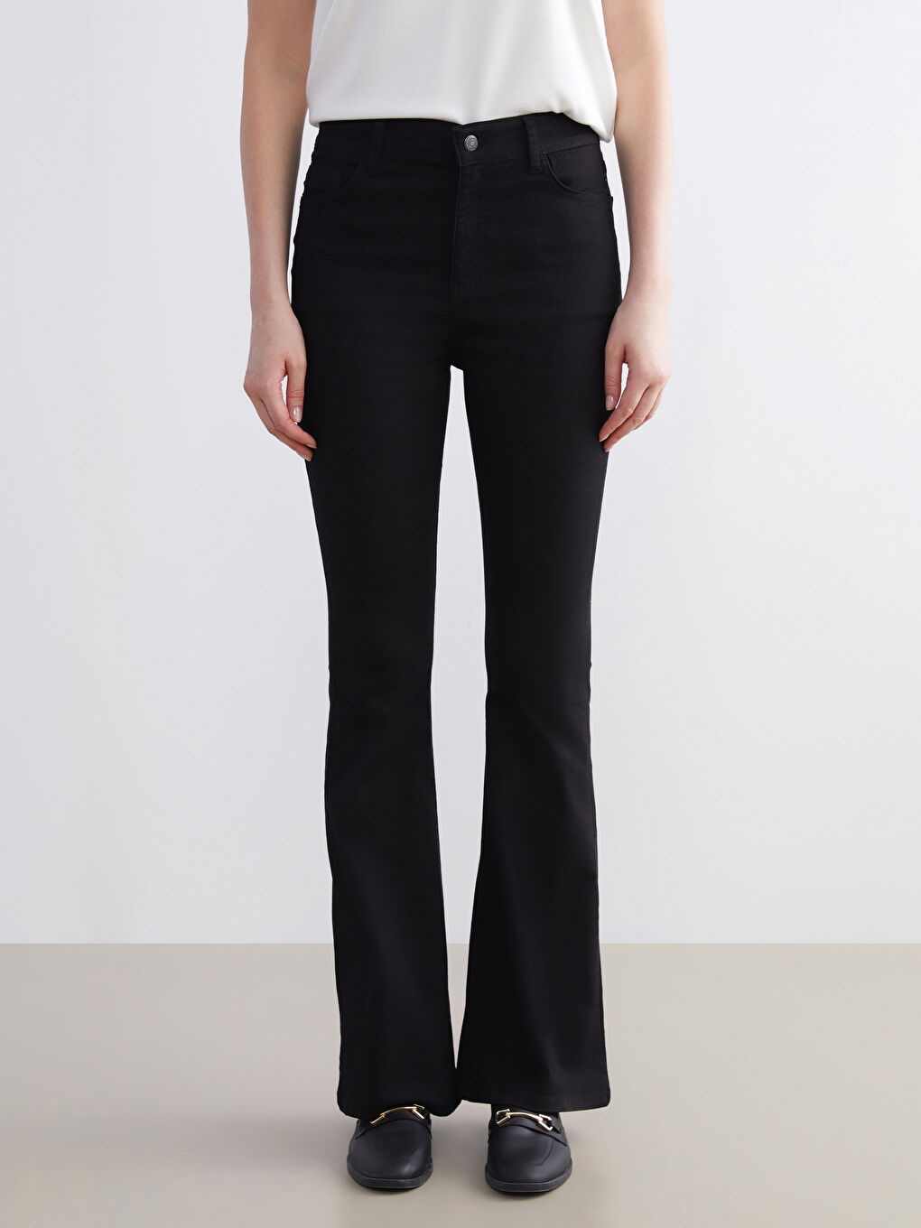 Siyah Flare Kadın Jean Pantolon-1