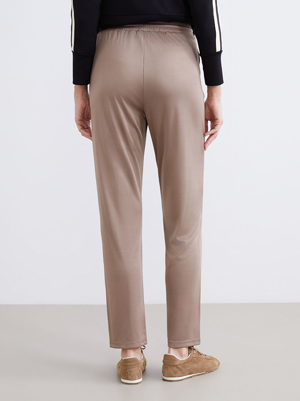 Woman BROWN Sweatpants-3