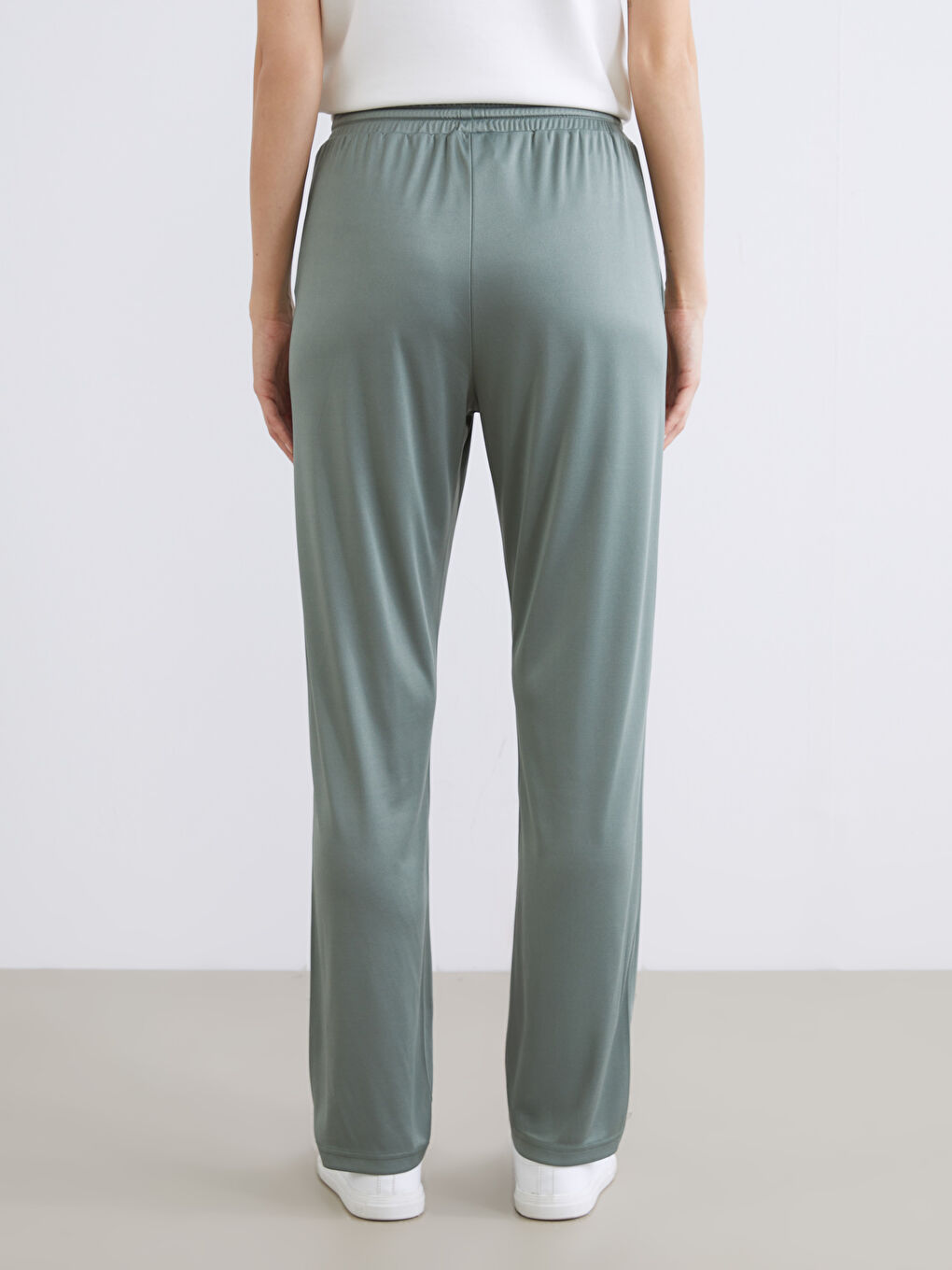 Woman GREEN Sweatpants-3