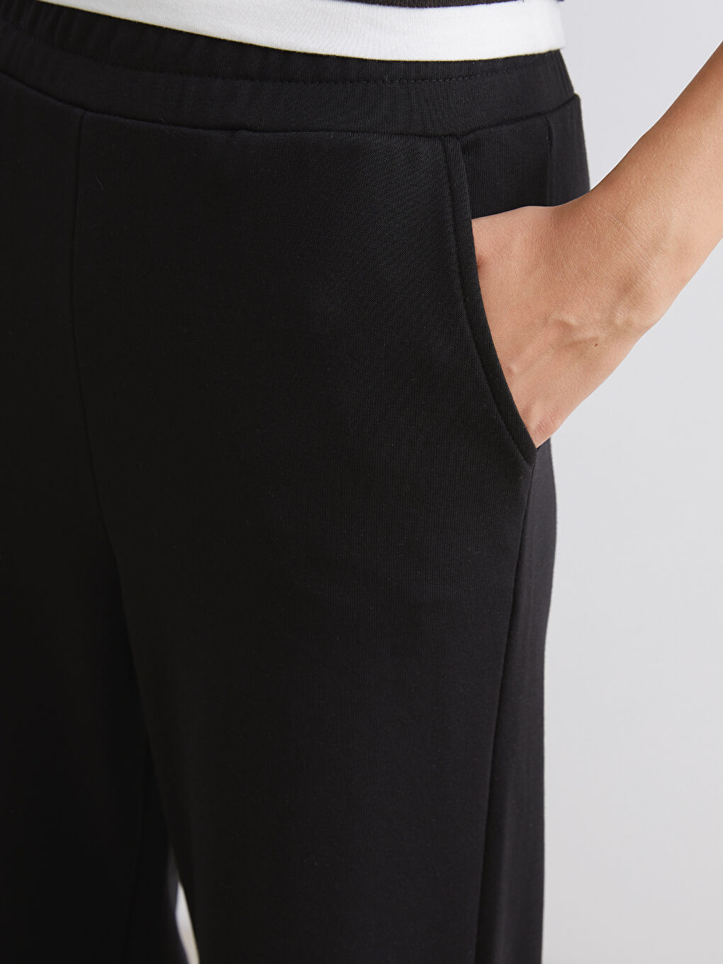 Siyah Beli Lastikli Kadın Jogger Eşofman Altı-3