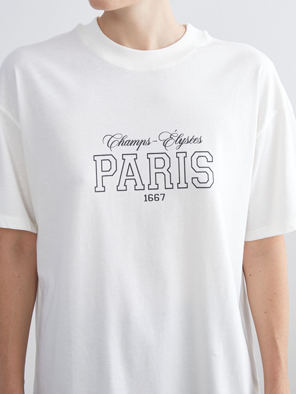 LCW Modest Crew Neck Paris Printed Women's T-Shirt -W5JA22Z8-R9J