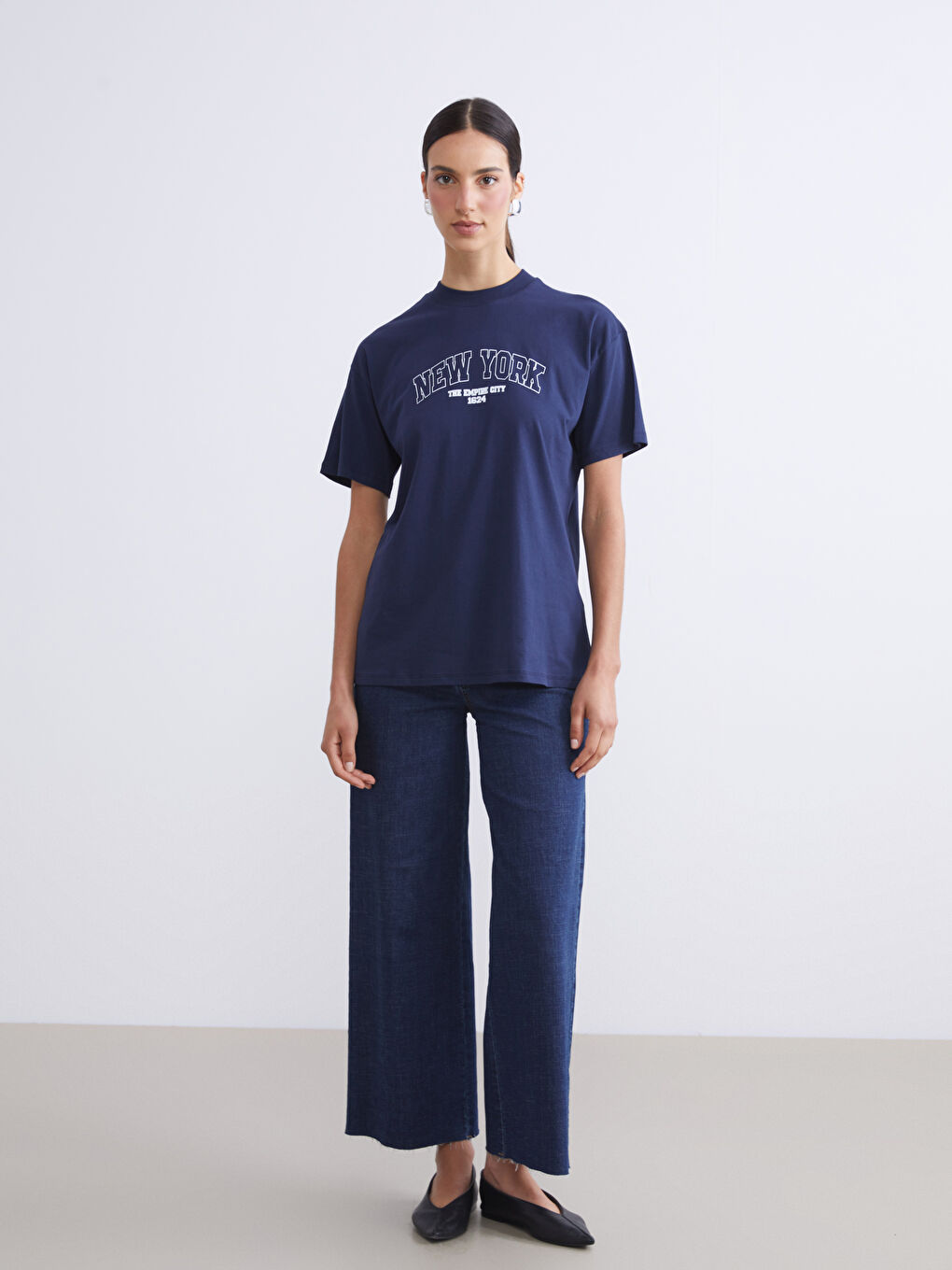Lacivert Bisiklet Yaka New York Baskılı Kadın Tişört-1
