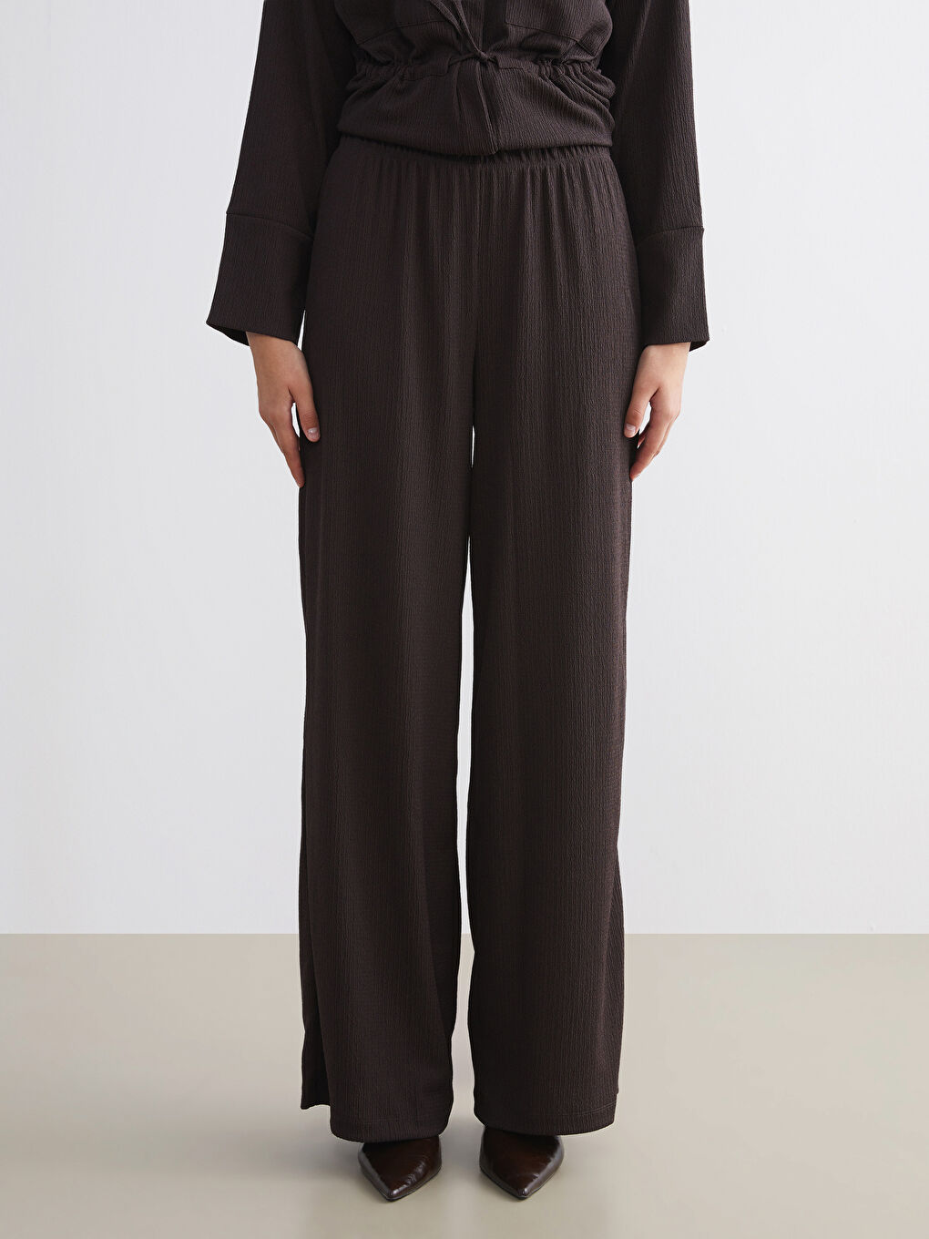 پانتۆڵی کەمەر لاستیکی نەخشدار بۆ ژنان-1