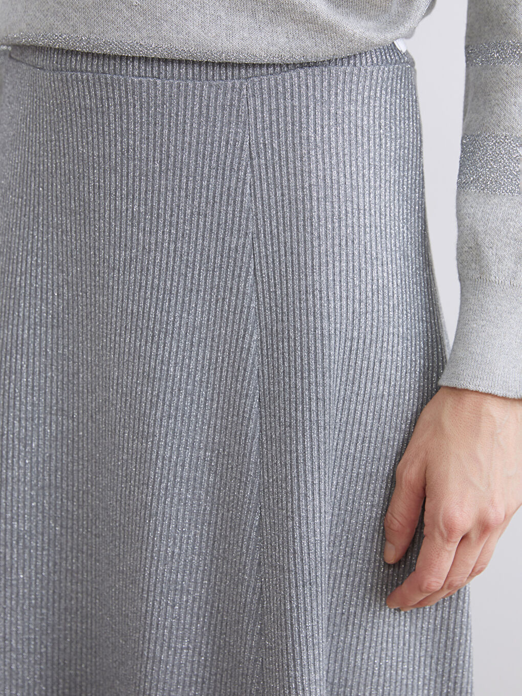 Ribbed Flared Skirt-2