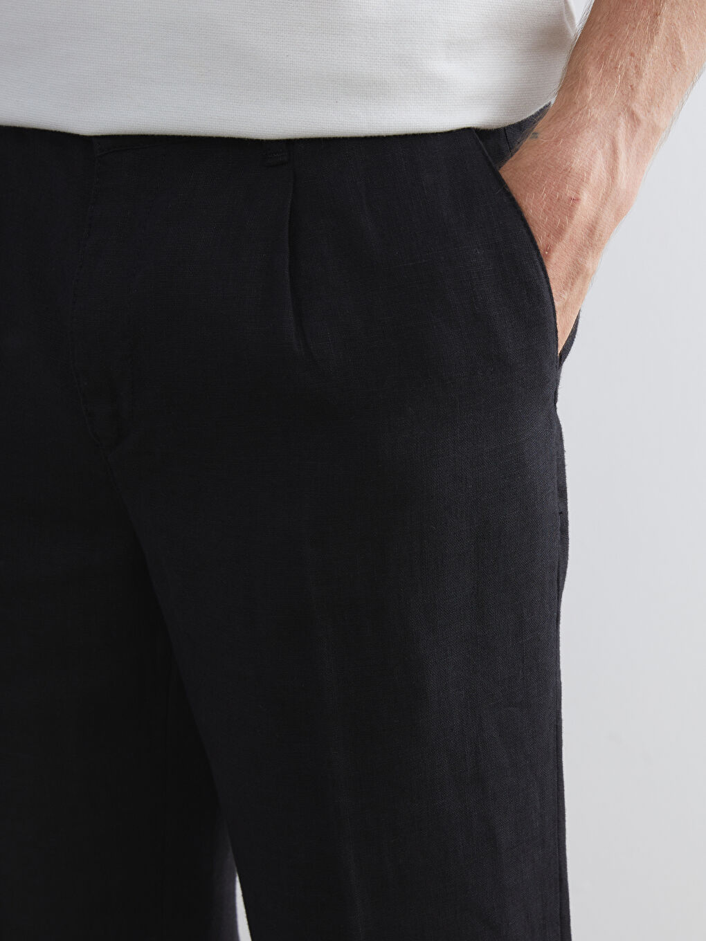 Standard Fit Linen Men's Trousers-2