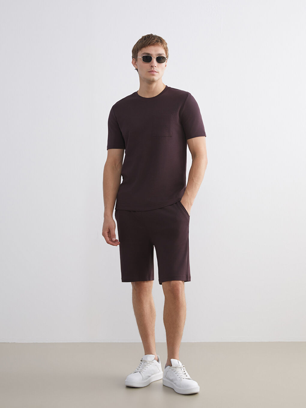 Mürdüm Standart Kalıp Erkek Şort-1