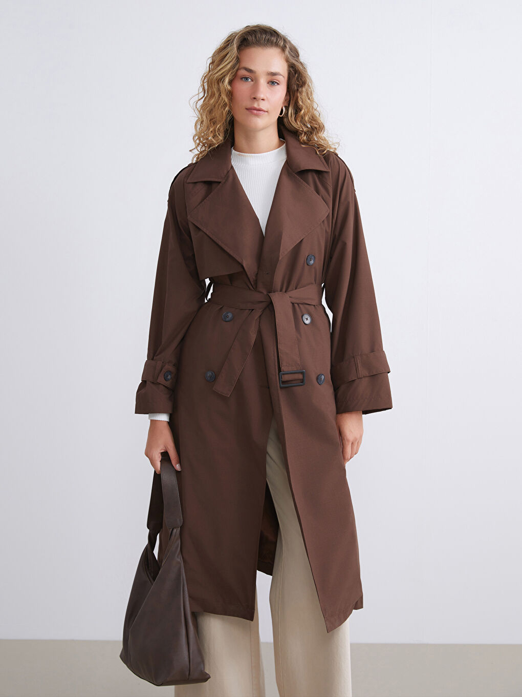 Kahverengi Kruvaze Yaka Oversize Kadın Trençkot-1