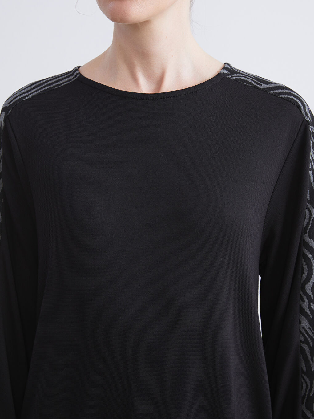 Siyah Büyük Beden Bisiklet Yaka Desenli Elbise-3