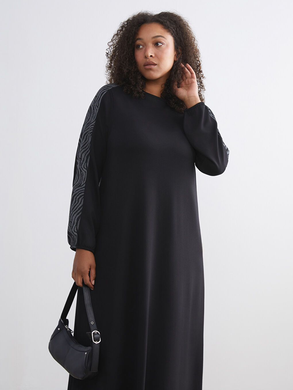 Siyah Büyük Beden Bisiklet Yaka Desenli Elbise-5