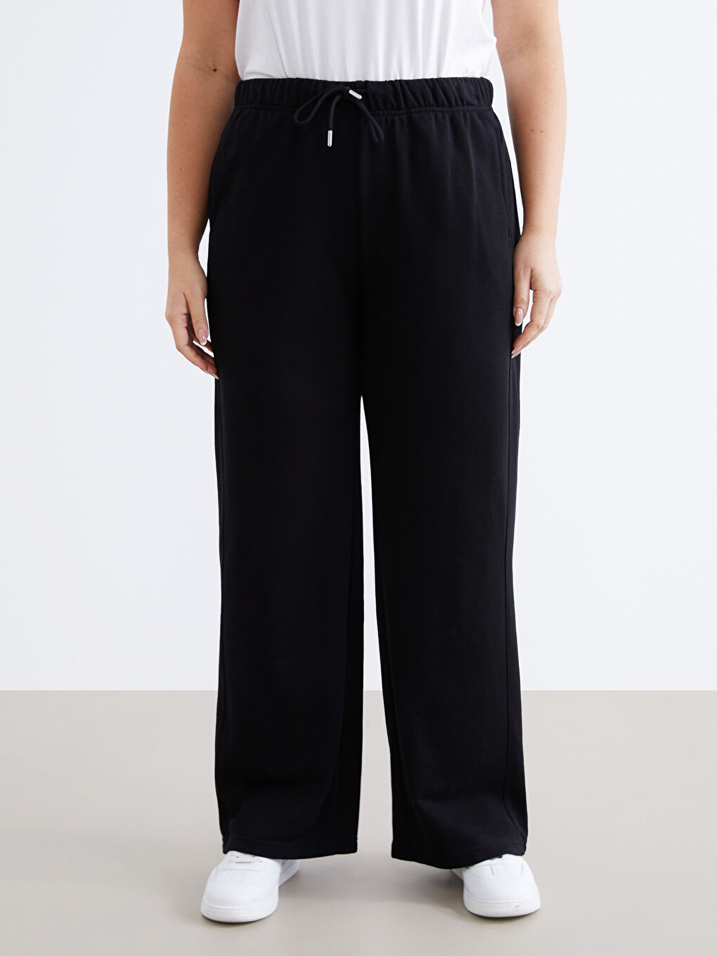 Siyah Beli Lastikli Kadın Eşofman Altı-5