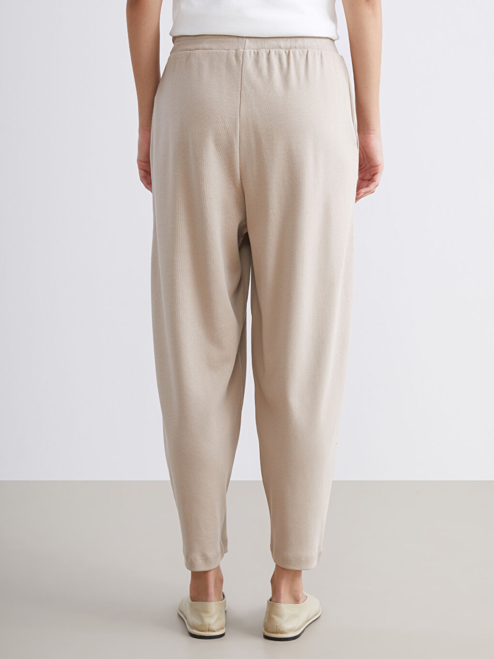 Bej Beli Lastikli Kadın Pantolon-1