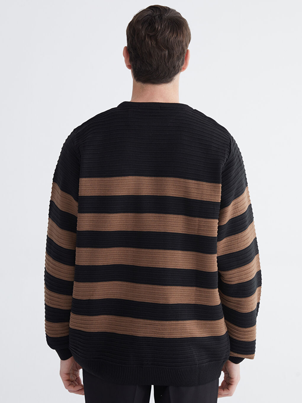 Crew Neck Striped Men's Knitwear Sweater-3