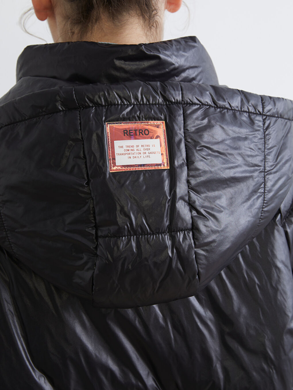 Karışık Kapüşonlu Kadın Şişme Mont-3