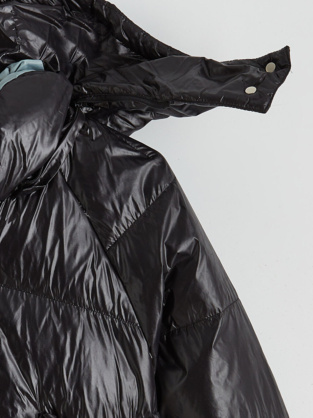 Karışık Kapüşonlu Kadın Şişme Mont-7