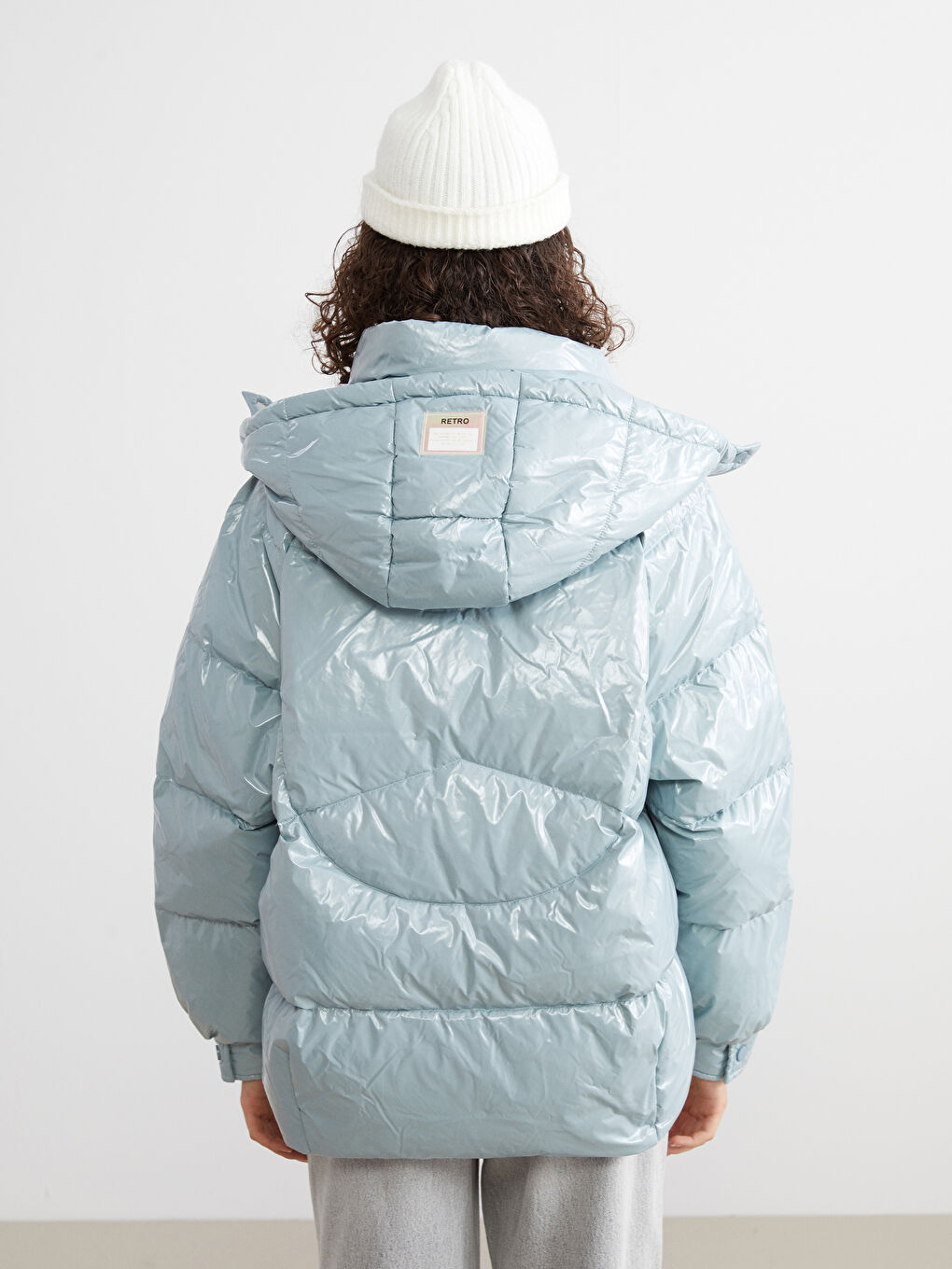 Mavi Kapüşonlu Kadın Şişme Mont-4