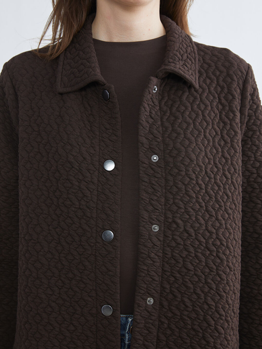 Kahverengi Gömlek Yaka Kendinden Desenli Kadın Ferace-2