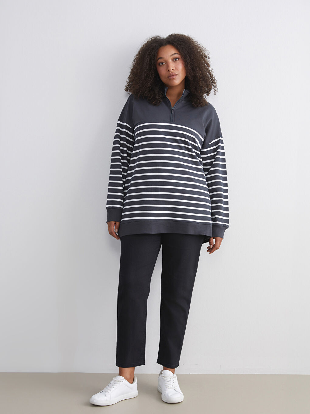 Siyah Carrot Fit Kadın Jean Pantolon